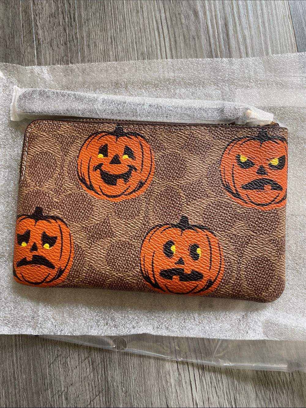 Coach Wristlet - Picture 2 of 4
